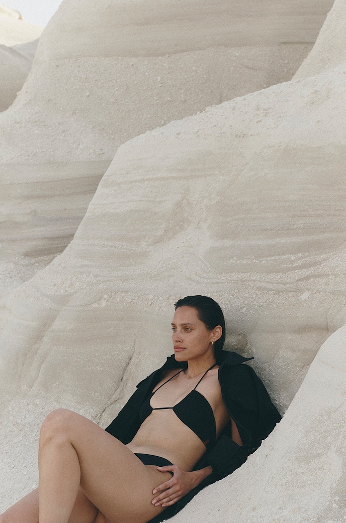 Kupaći grudnjak MUUV. Bandeau Fluff crna biustonosz.bandeau.FL