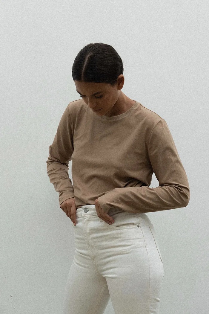 Muuv longsleeve pentru femei din bumbac BASIC bej LONGSLEEVE.BASIC