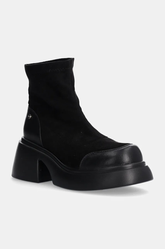 Gležnjače GOE zrnata koža crna OO2N4153.BLACK