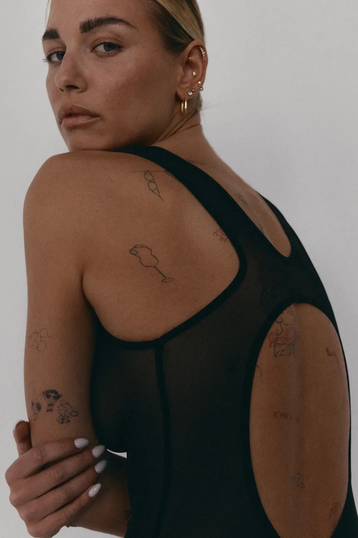 Body MUUV. NOYE tran.body.NOYE čierna ZW25