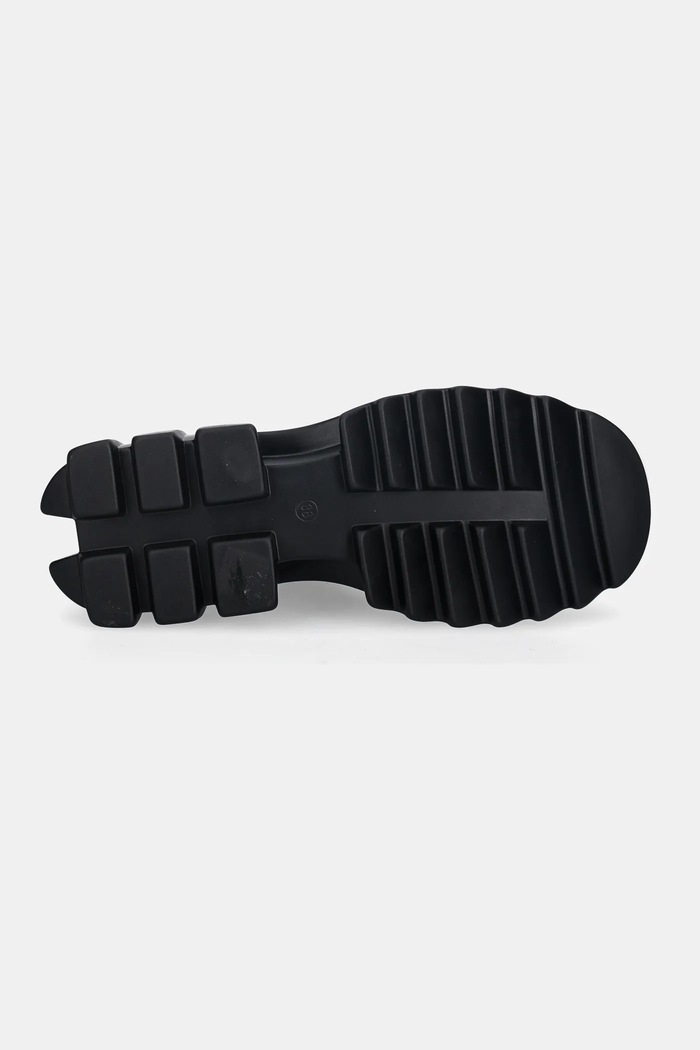 Kožené workery GOE SS2N4131.BLACK čierna
