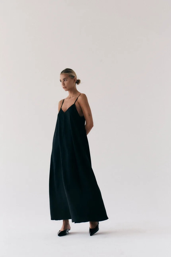 Rochie TENSE Muuv. negru sukienka.dluga.TENSE
