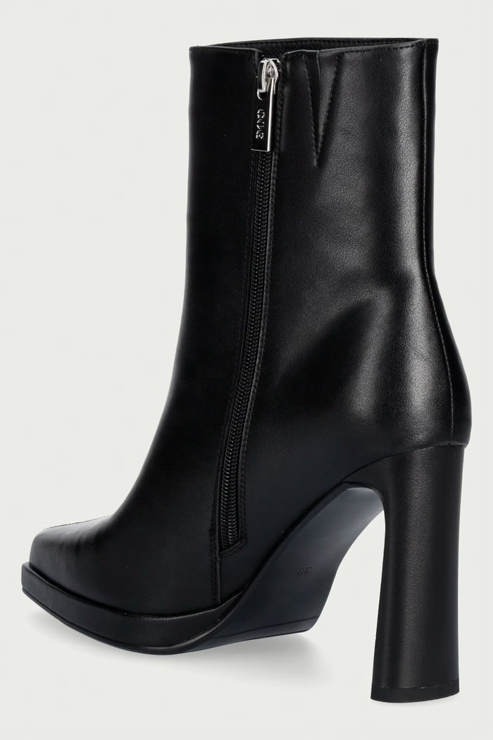 Obuwie Goe Botki damskie skórzane UU2N4206.BLACK czarny