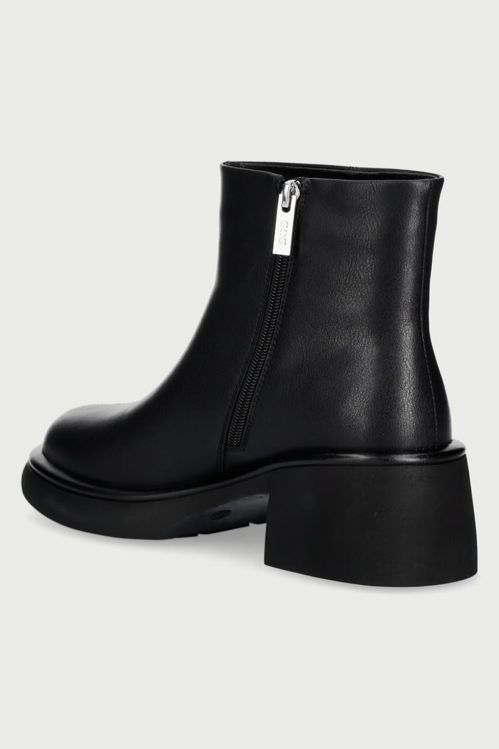 Obuwie Goe Botki damskie skórzane UU2N4119.BLACK czarny