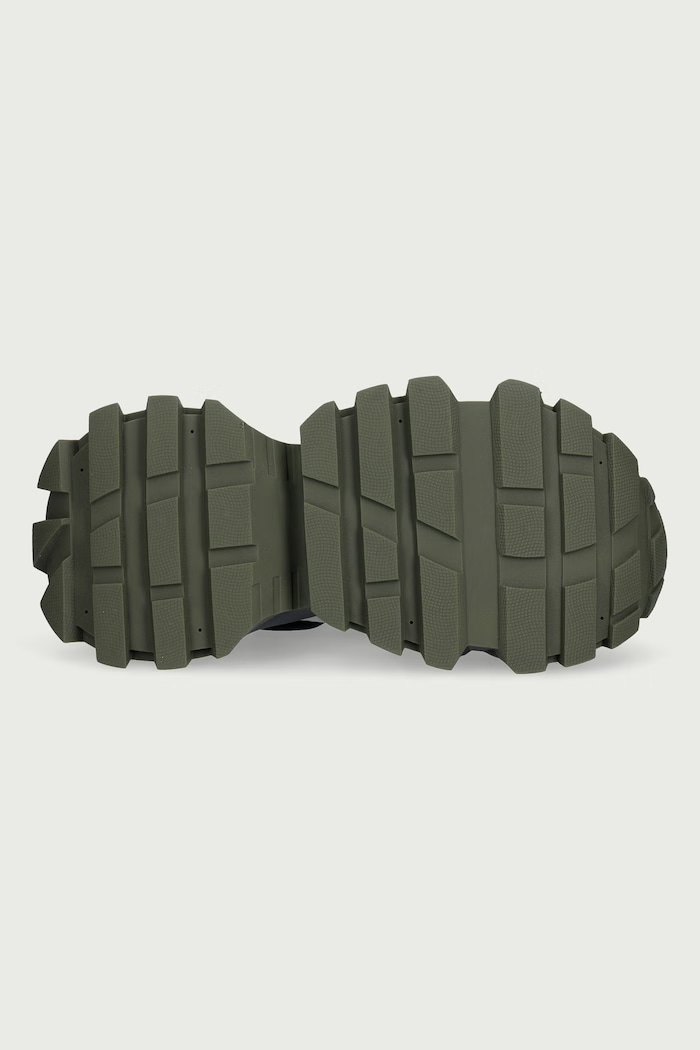 Sneakersy damskie zamszowe Goe zielony UU2N4015.GREEN