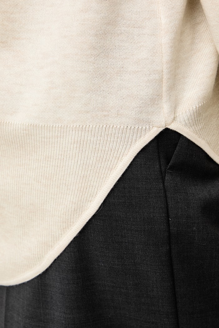 Sweter damski z wełną LUREAN Silvian Heach beżowy GPA26333MA