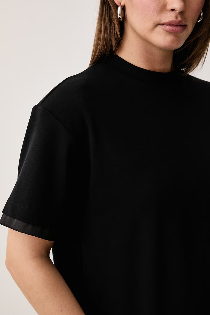 T-shirt damski z bawełną JALUAN Silvian Heach GPA26120TS czarny