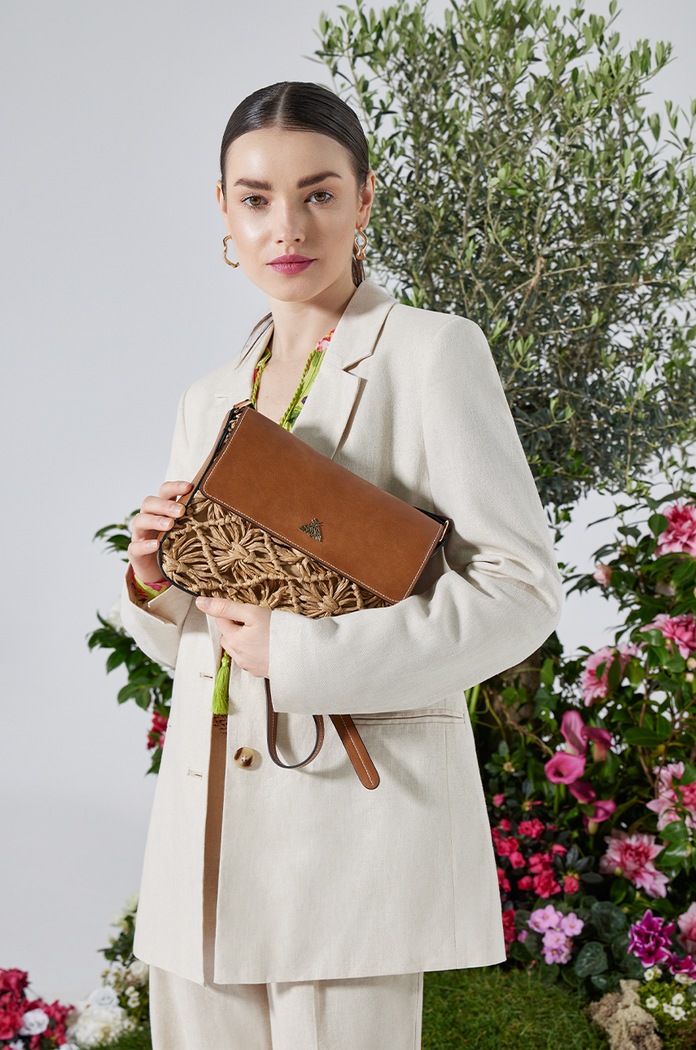 LINEN GRACE