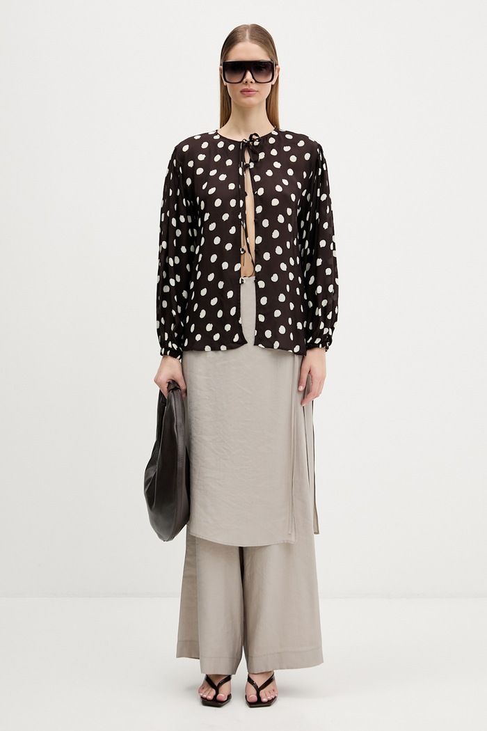 Dot Elegance