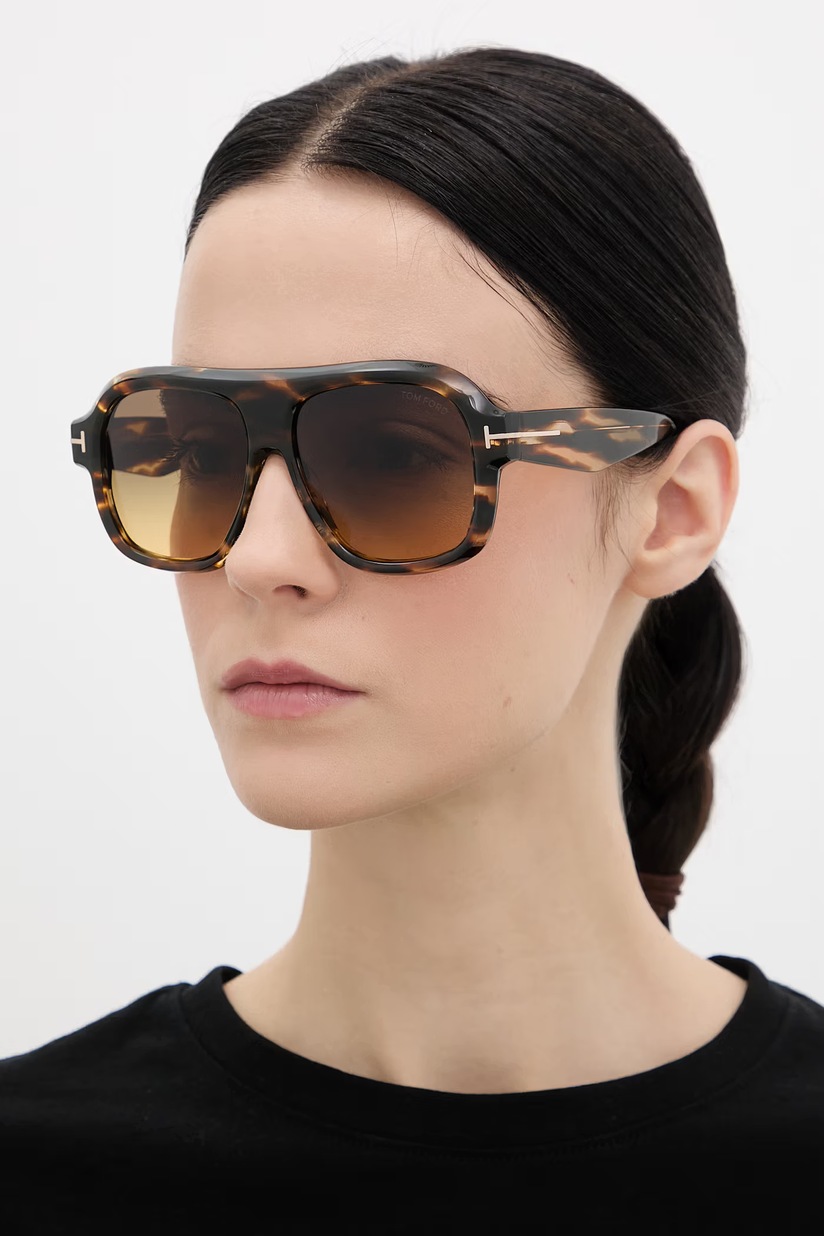 Солнцезащитные очки Tom Ford Iggy цвет коричневый FT1364.4952N