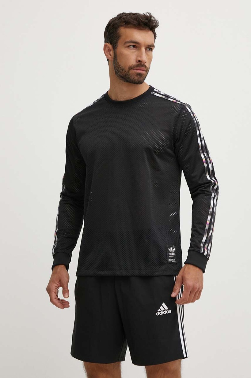 Хлопковый лонгслив adidas Originals Wabash цвет чёрный узорный