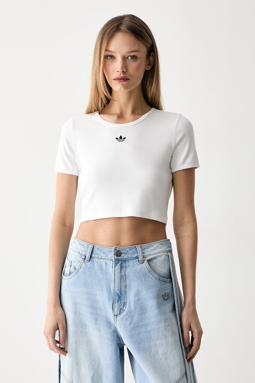 (80)aloホワイトトップス 80)aloホワイトトップス ALO Yoga】TRIUMPH ロゴ入 ロンT シャツ 4色