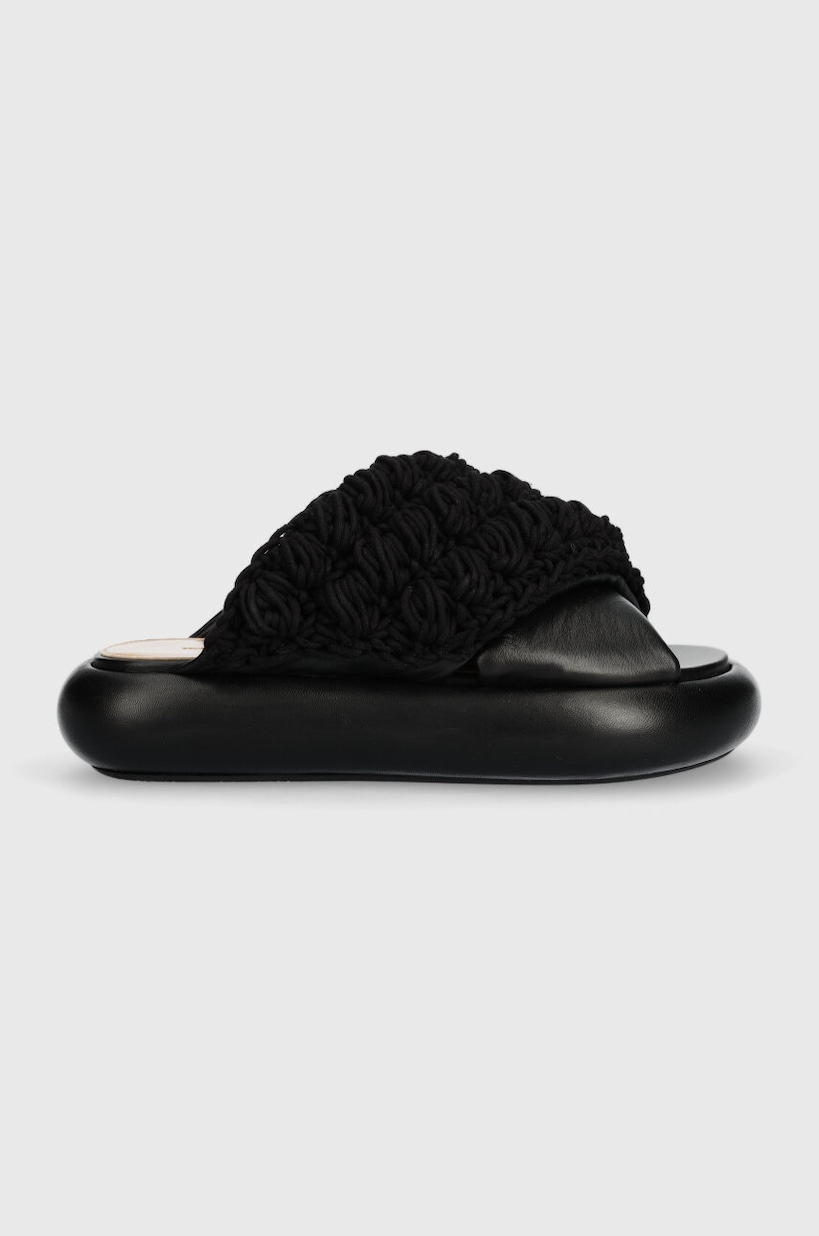 サンダル・ミュール JW ANDERSON Women Sandals SN0076 LA0161 999 BLACK Chain Twist leather sandals in black - JW Anderson | Mytheresa