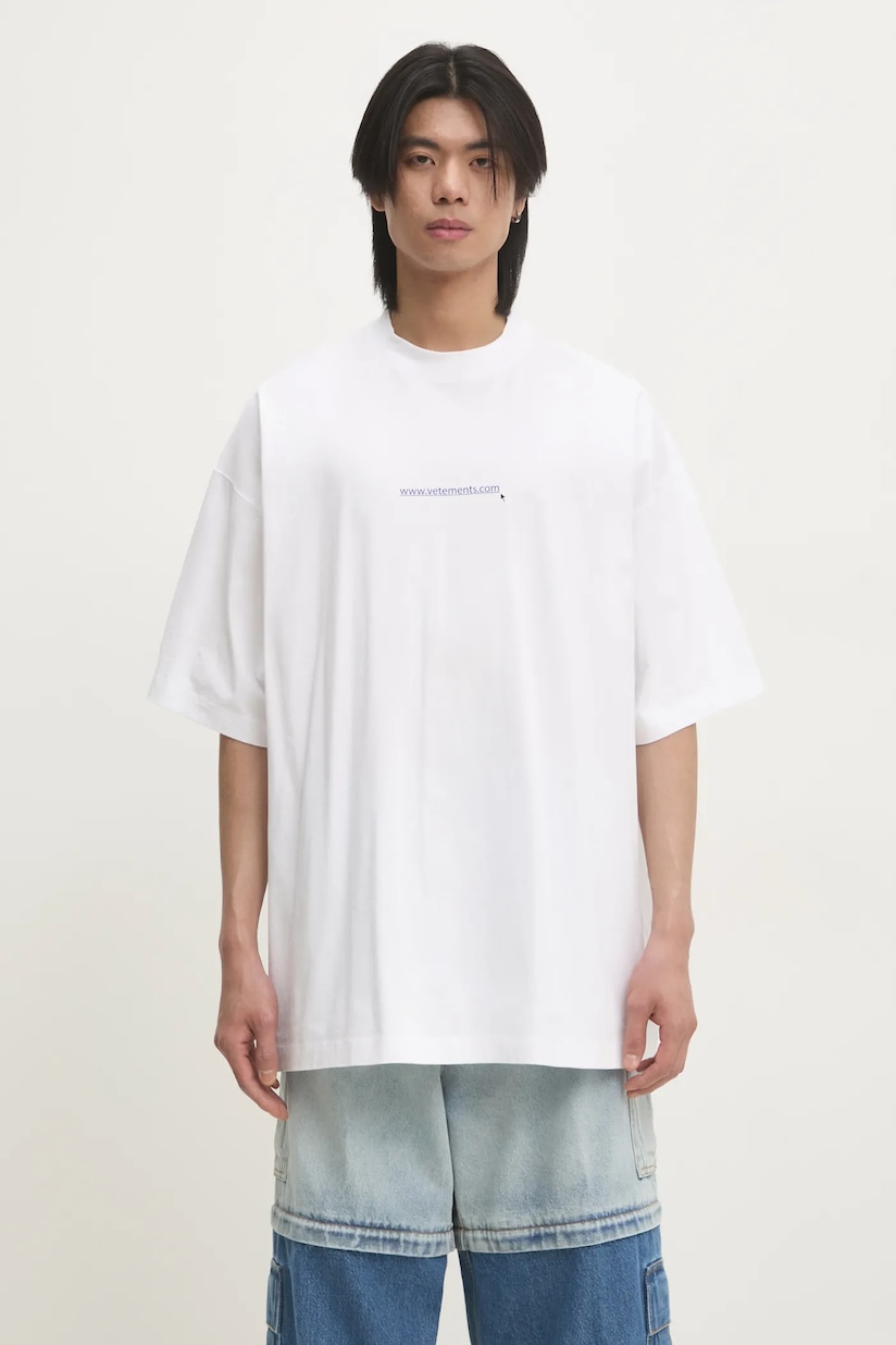 VETEMENTS cotton t-shirt U Might Know Me Cropped Boxy white VETEMENTS cotton t-shirt U Might Know Me Cropped Boxy white