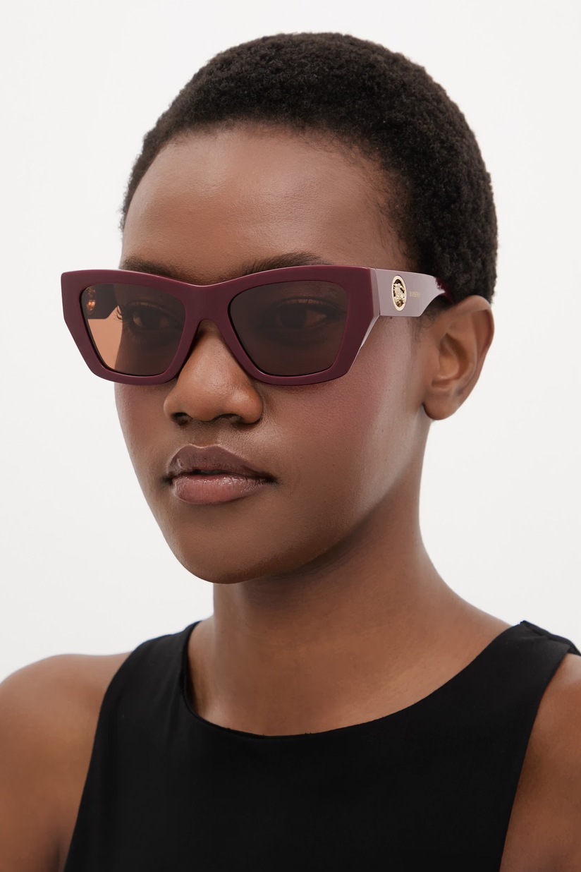 Burberry cat-eye sunglasses Women's maroon 0BE4492 at PRM US