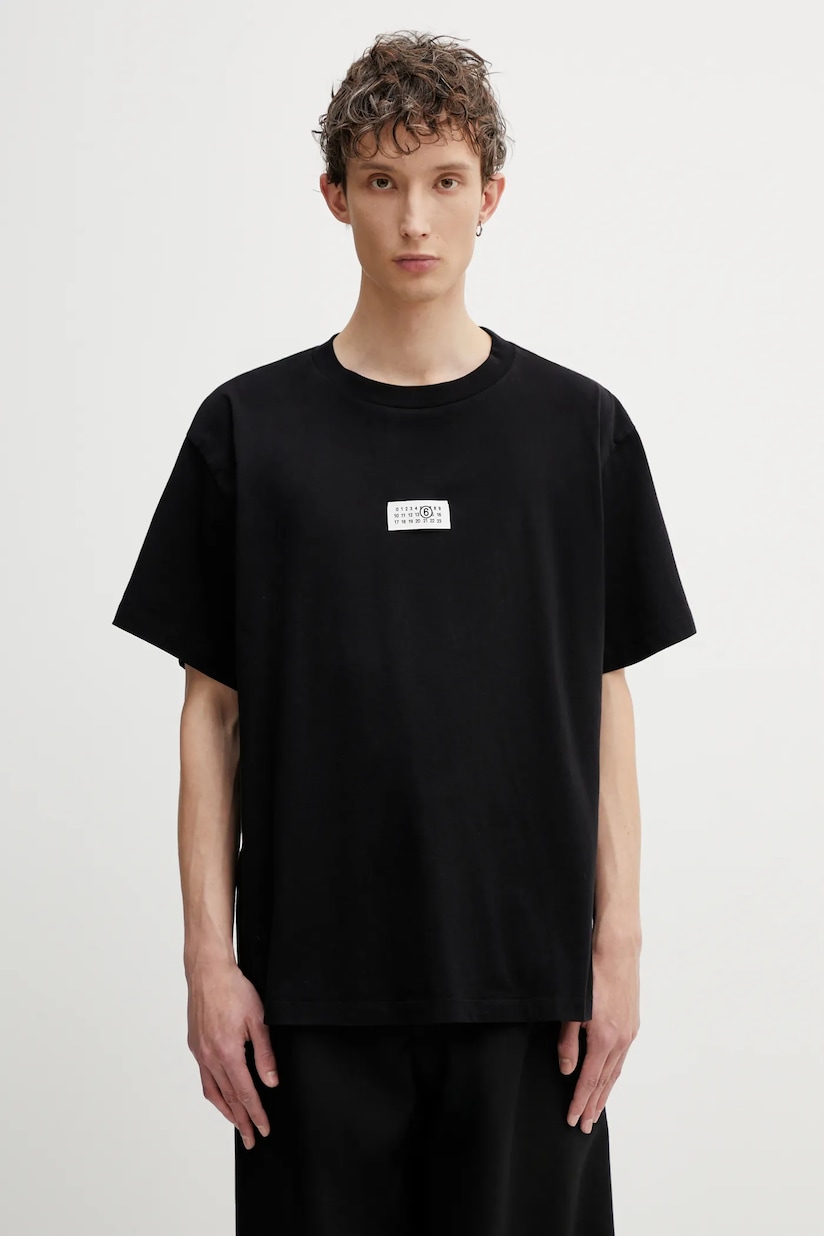 MM6 Maison Margiela cotton t-shirt black color with an application MM6 Maison Margiela cotton t-shirt black color with an application