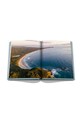 Kniha Assouline Byron Bay by Shannon Fricke, English 9781649802699 vícebarevná