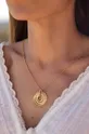 Pozlaćena ogrlica Lilou Etno Mesing pozlaćen 18k zlatom.