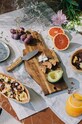 DOIY deska do serwowania z wbudowanym nożykiem DYBOARDTA brązowy