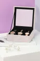 różowy pudełko na biżuterię