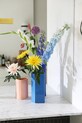 &k amsterdam wazon dekoracyjny brutal light blue 28 cm 1472.02 niebieski AA00