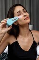 Home SPA Uređaj za mikrostrujno peglanje bora oko očiju i usana FOREO BEAR™ 2 F1740 tirkizna