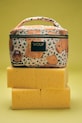 WOUF trusă cosmetică de călătorie Cute 20 x 12 x 15 cm bej TV250013