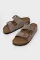 Замшеві шльопанці Birkenstock Arizona сірий