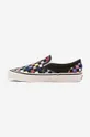 Vans plimsolls UA Classic Slip-On  Uppers: Textile material Inside: Synthetic material, Textile material Outsole: Synthetic material