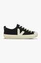 Veja plimsolls Nova Canvas black