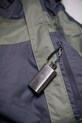 Kľúčenka s ploskačkou Gentlemen's Hardware Mini Hip Flask 28 ml sivá GEN806UK