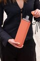 Življenjski slog Steklenica za vodo Memobottle Original Slim 450 ml M403 oranžna