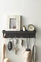 Nástěnný věšák s poličkou Yamazaki Smart černá 2755