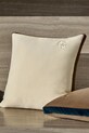 Μαξιλαροθήκη από βαμβάκι BOSS BVELVET Almond 43 x 43 cm μπεζ 1060394