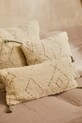 Calma House poszewka dekoracyjna na poduszkę Mayo 45 x 45 cm beżowy MAYO.45.PIE