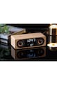 Budík s bezdrátovou nabíječkou a reproduktorem Karlsson Bluetooth Classic BT speaker Radio KA6059WD béžová