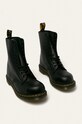 Dr Martens - Kotníkové boty 10105001 10105001 černá AA00