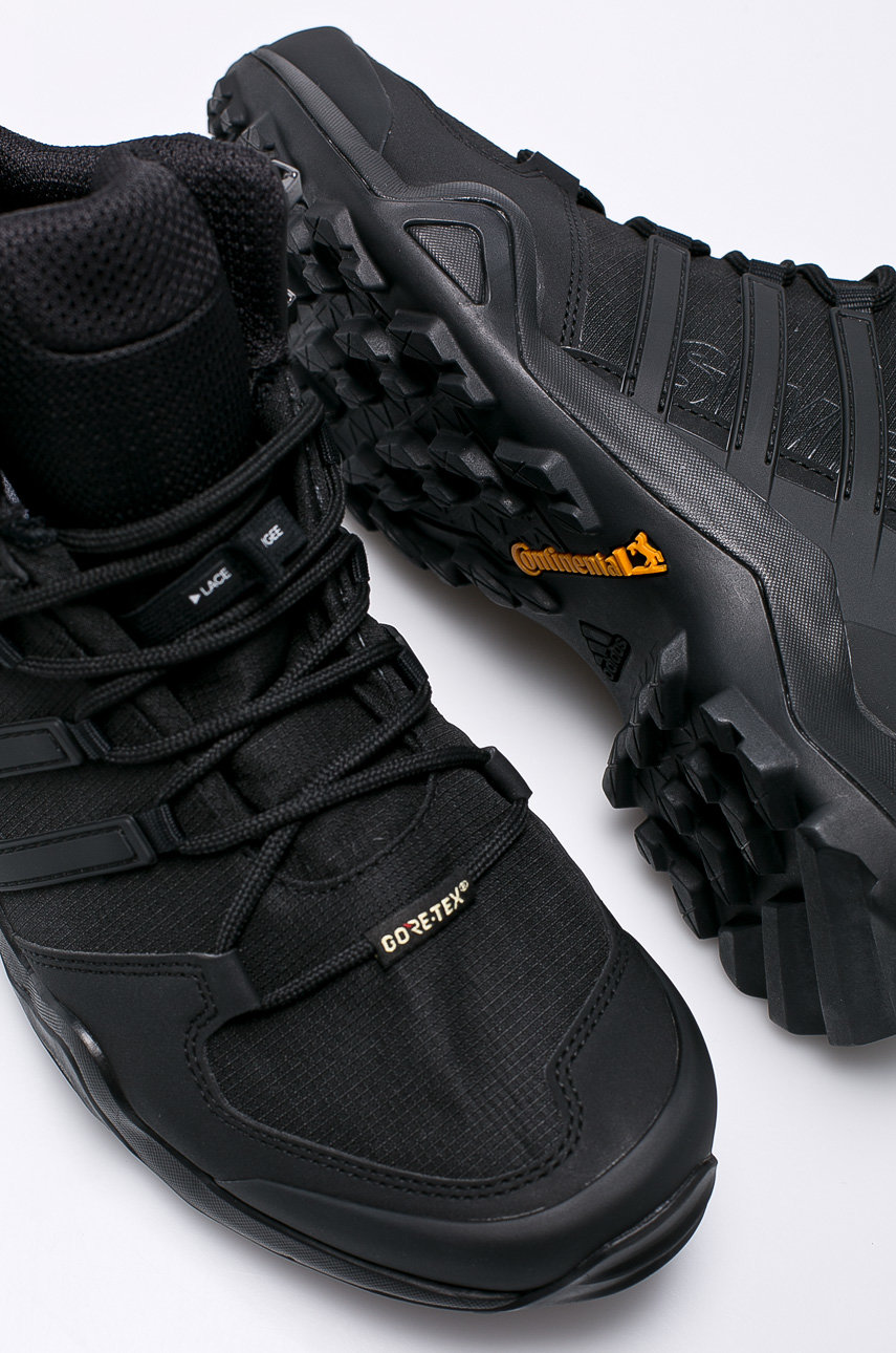adidas Performance - Cipő Terrex Swift R2 Mid CM7500  Szár: szintetikus anyag, textil Belseje: textil Talp: szintetikus anyag