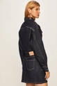 Pepe Jeans - Kurtka jeansowa Peggy x Dua Lipa Materiał zasadniczy: 94 % Bawełna, 2 % Elastan, 4 % Poliester