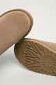 UGG - Śniegowce zamszowe Classic Caviar Mini beżowy 1112498.CRBO
