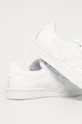adidas Originals sneakers copii Superstar J <p> Gamba: Material sintetic, Piele naturala Interiorul: Material sintetic Talpa: Material sintetic</p>