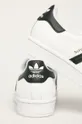 Dětské boty adidas Originals Superstar <p> Svršek: Umělá hmota, Přírodní kůže Vnitřek: Umělá hmota Podrážka: Umělá hmota</p>