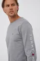 sivá Bavlnené tričko s dlhým rukávom Tommy Hilfiger