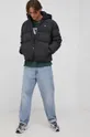 Pernata jakna Tommy Jeans crna