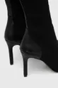 Elegantni škornji Karl Lagerfeld  Steblo: Tekstilni material, Naravno usnje Notranjost: Sintetični material, Tekstilni material, Naravno usnje Podplat: Sintetični material