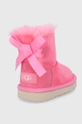 Детские замшевые сапоги UGG Bailey Bow II Mini  Голенище: Замша Внутренняя часть: Шерсть Подошва: Синтетический материал