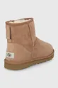 Semišové snehule UGG Classic Mini  Zvršok: Semišová koža Vnútro: Vlna Podrážka: Syntetická látka