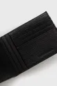 Шкіряний гаманець + брелок Emporio Armani  Внутрішня частина: 100% Поліестер Основний матеріал: 100% Натуральна шкіра