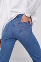 niebieski Levi's jeansy