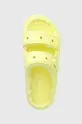 żółty Crocs klapki Classic Cozzzy Sandal
